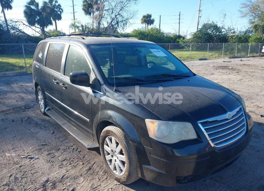 Photo 6 of 2010 Chrysler Town & COUNTRY TOURING (VIN 2A4RR5D17AR169995)