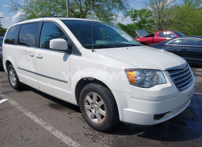 2010 Chrysler Town & COUNTRY TOURING (VIN 2A4RR5D17AR189762) main photo