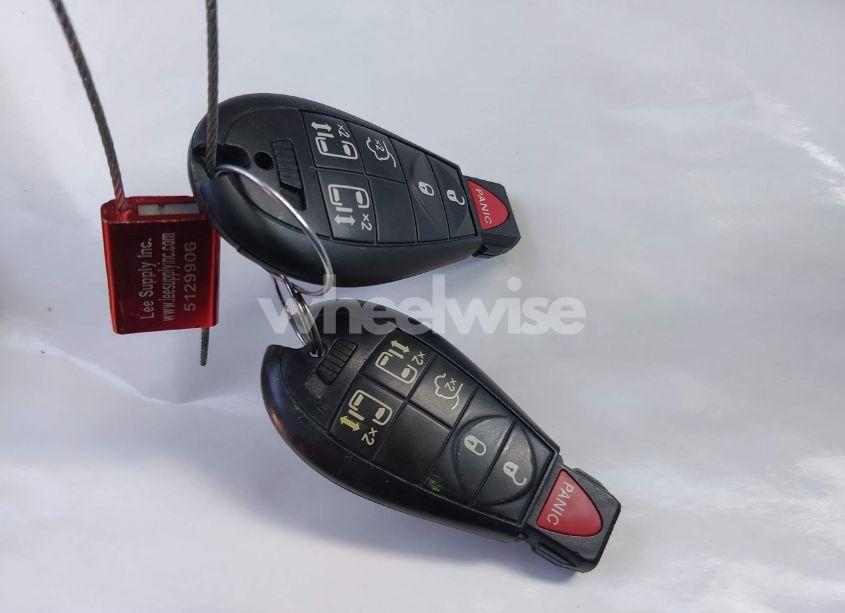 Photo 11 of 2010 Chrysler Town & COUNTRY TOURING (VIN 2A4RR5D17AR189762)