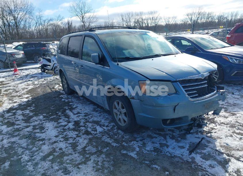 2010 Chrysler Town & COUNTRY TOURING (VIN 2A4RR5D17AR241438) main photo