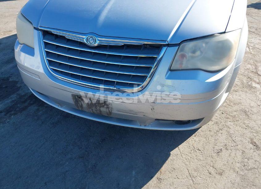 Photo 6 of 2010 Chrysler Town & COUNTRY TOURING (VIN 2A4RR5D17AR266811)