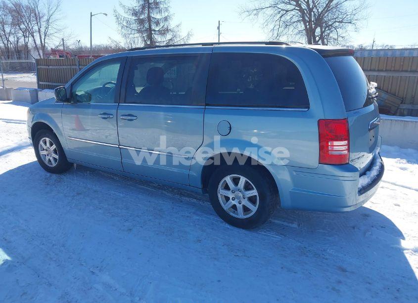 Photo 3 of 2010 Chrysler Town & COUNTRY TOURING (VIN 2A4RR5D17AR346125)
