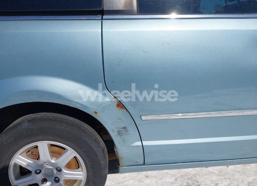 Photo 6 of 2010 Chrysler Town & COUNTRY TOURING (VIN 2A4RR5D17AR346125)