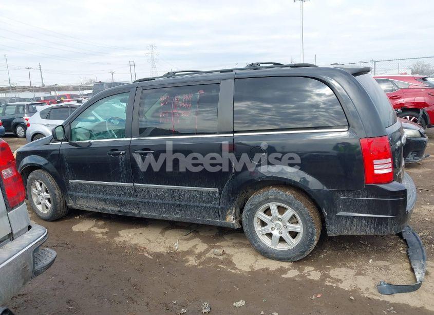 Photo 14 of 2010 Chrysler Town & COUNTRY TOURING (VIN 2A4RR5D17AR351227)