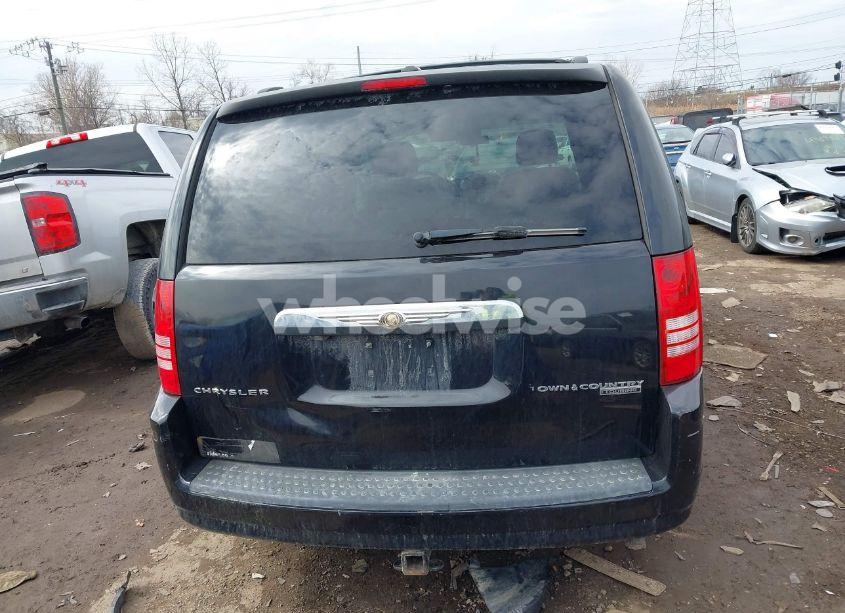 Photo 16 of 2010 Chrysler Town & COUNTRY TOURING (VIN 2A4RR5D17AR351227)