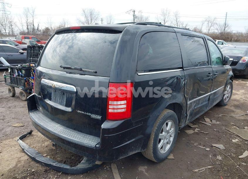 Photo 4 of 2010 Chrysler Town & COUNTRY TOURING (VIN 2A4RR5D17AR351227)