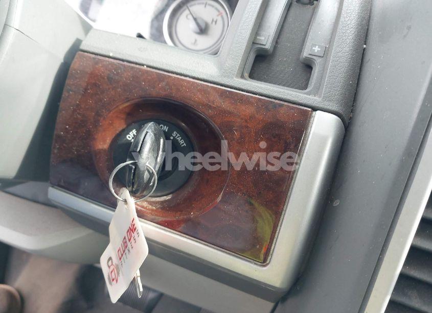 Photo 11 of 2010 Chrysler Town & COUNTRY TOURING (VIN 2A4RR5D17AR359148)