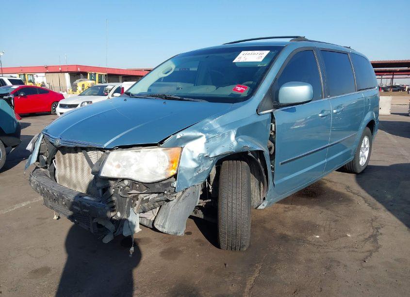 Photo 2 of 2010 Chrysler Town & COUNTRY TOURING (VIN 2A4RR5D17AR495666)