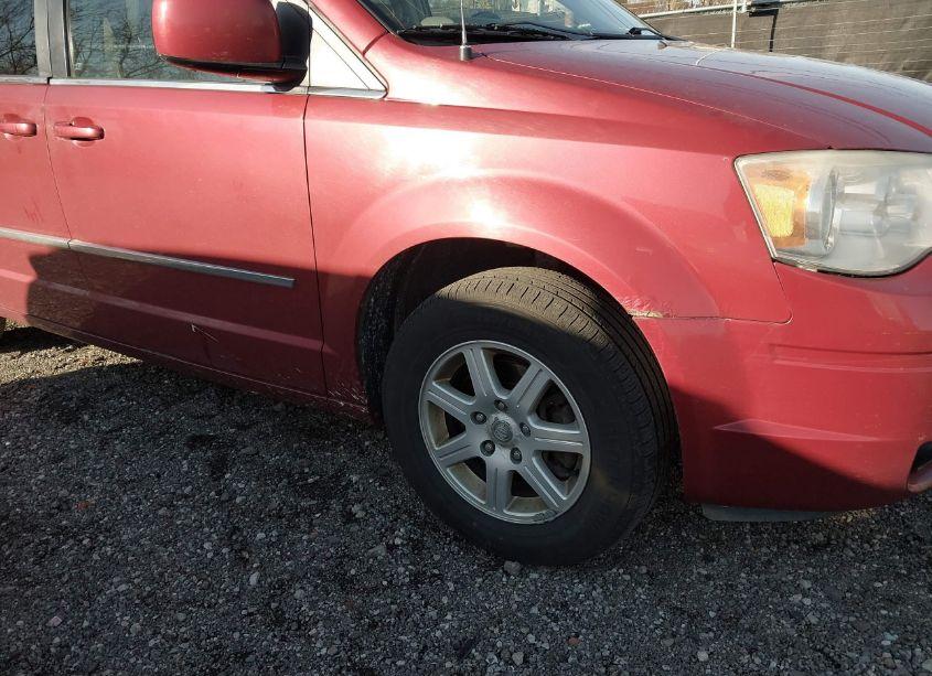 Photo 12 of 2010 Chrysler Town & COUNTRY TOURING (VIN 2A4RR5D18AR128792)