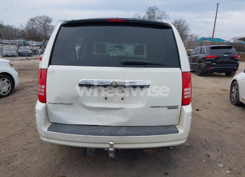 Photo 17 of 2010 Chrysler Town & COUNTRY TOURING (VIN 2A4RR5D18AR133877)