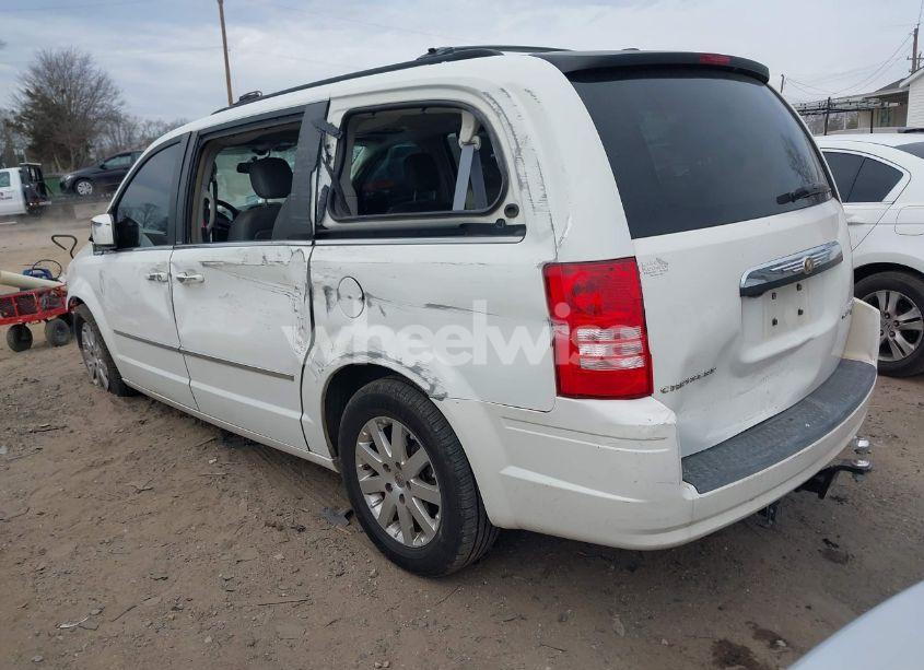 Photo 3 of 2010 Chrysler Town & COUNTRY TOURING (VIN 2A4RR5D18AR133877)