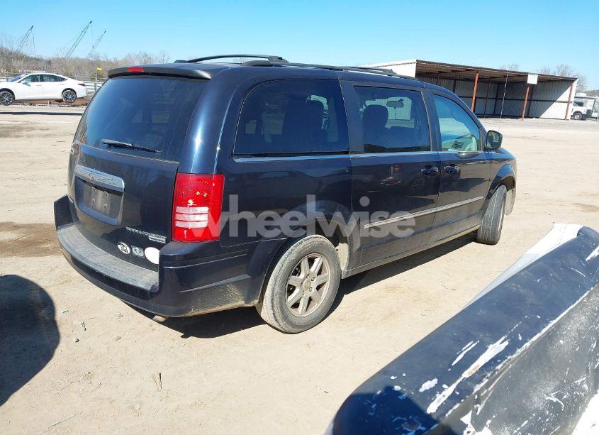 Photo 4 of 2010 Chrysler Town & COUNTRY TOURING (VIN 2A4RR5D18AR148718)