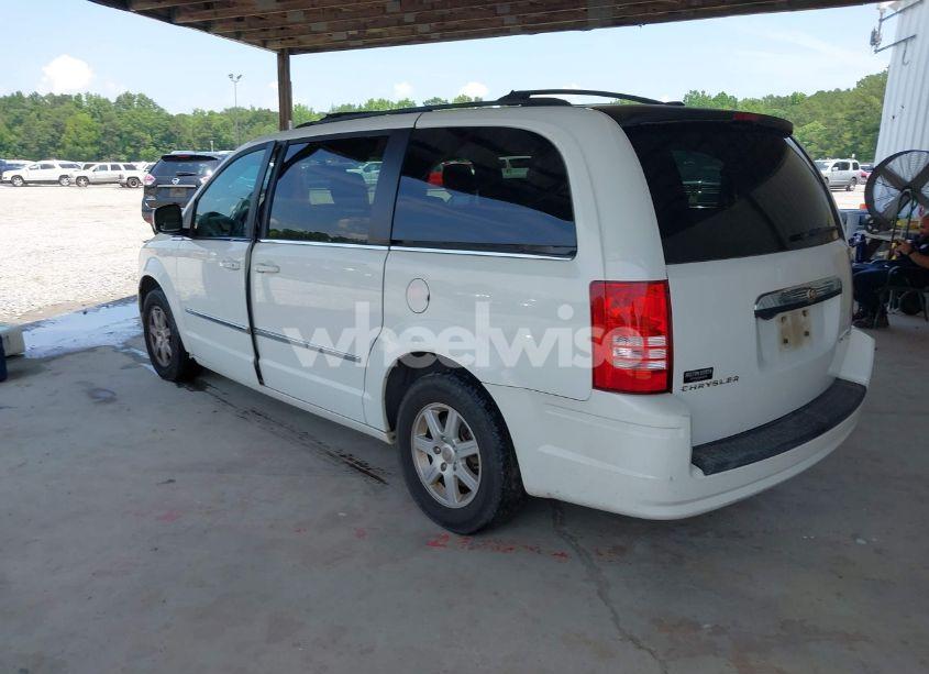 Photo 3 of 2010 Chrysler Town & COUNTRY TOURING (VIN 2A4RR5D18AR188314)