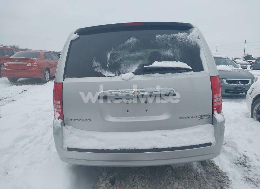 Photo 16 of 2010 Chrysler Town & COUNTRY TOURING (VIN 2A4RR5D18AR289014)