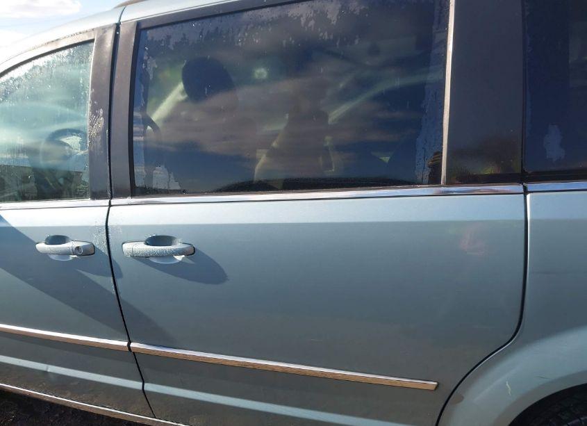 Photo 14 of 2010 Chrysler Town & COUNTRY TOURING (VIN 2A4RR5D19AR104954)