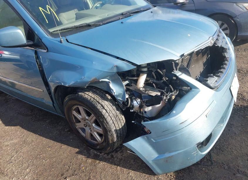 Photo 6 of 2010 Chrysler Town & COUNTRY TOURING (VIN 2A4RR5D19AR104954)