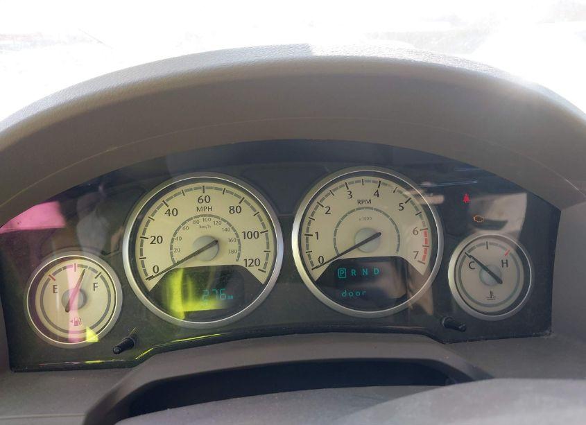 Photo 7 of 2010 Chrysler Town & COUNTRY TOURING (VIN 2A4RR5D19AR104954)