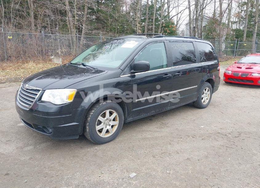 Photo 2 of 2010 Chrysler Town & COUNTRY TOURING (VIN 2A4RR5D19AR170405)