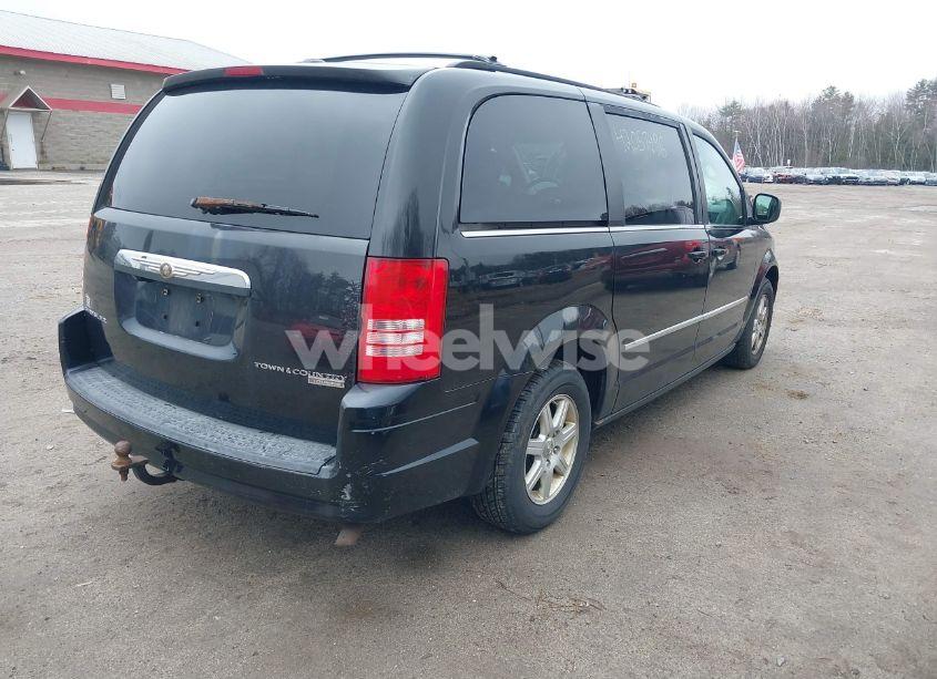 Photo 4 of 2010 Chrysler Town & COUNTRY TOURING (VIN 2A4RR5D19AR170405)