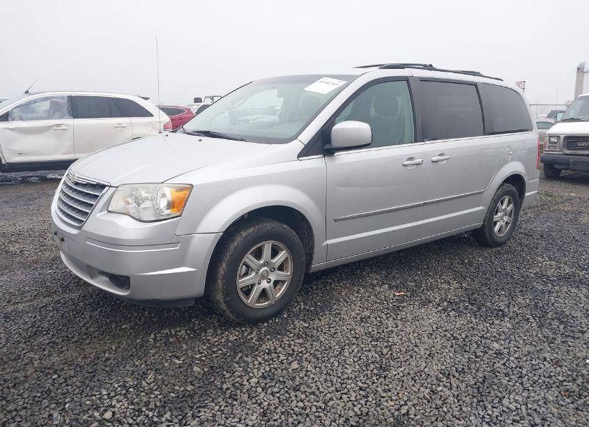 Photo 2 of 2010 Chrysler Town & COUNTRY TOURING (VIN 2A4RR5D19AR213446)