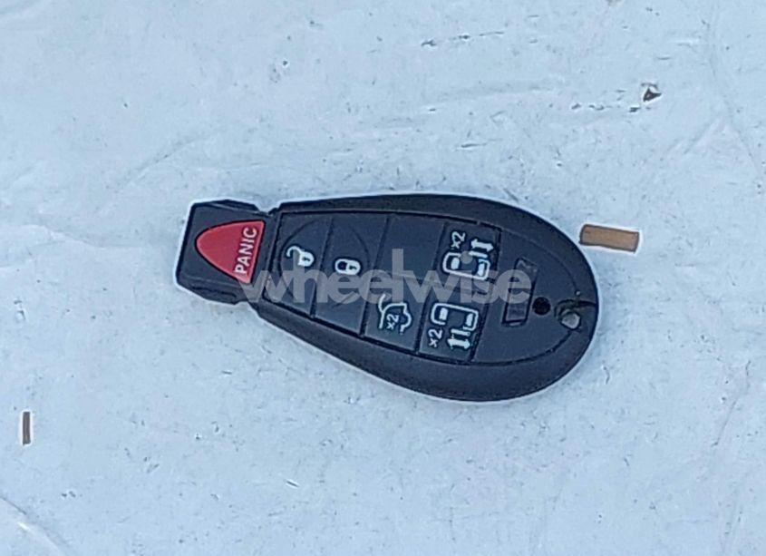 Photo 11 of 2010 Chrysler Town & COUNTRY TOURING (VIN 2A4RR5D19AR213527)