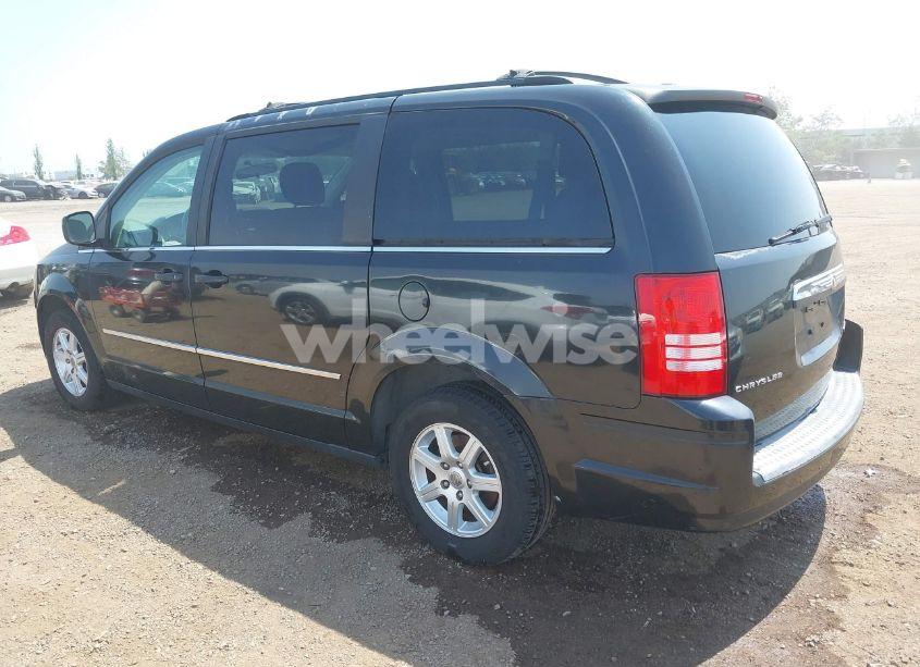 Photo 3 of 2010 Chrysler Town & COUNTRY TOURING (VIN 2A4RR5D19AR213527)