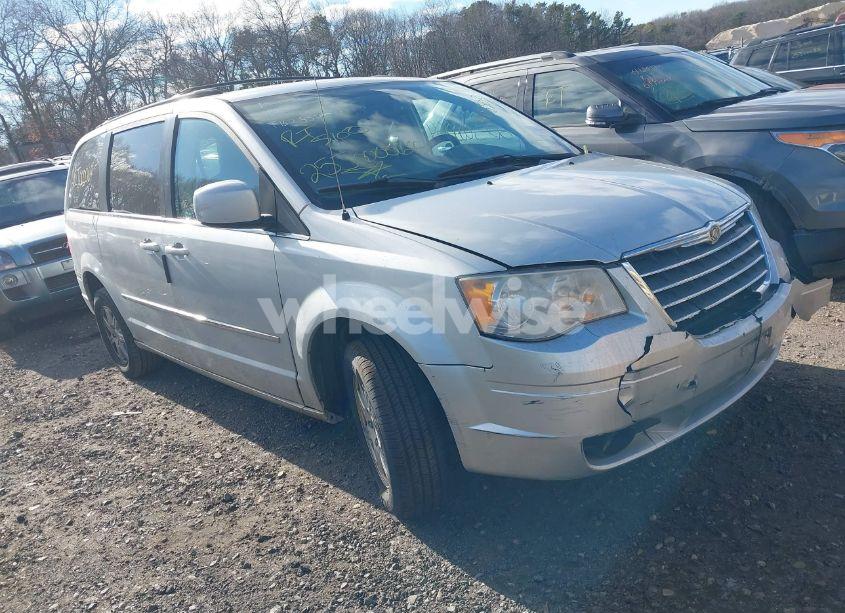 2010 Chrysler Town & COUNTRY TOURING (VIN 2A4RR5D19AR241019) main photo