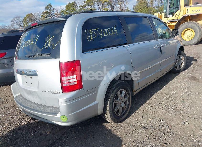 Photo 4 of 2010 Chrysler Town & COUNTRY TOURING (VIN 2A4RR5D19AR241019)