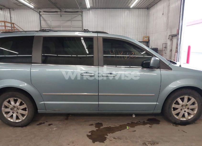 Photo 14 of 2010 Chrysler Town & COUNTRY TOURING (VIN 2A4RR5D19AR241263)