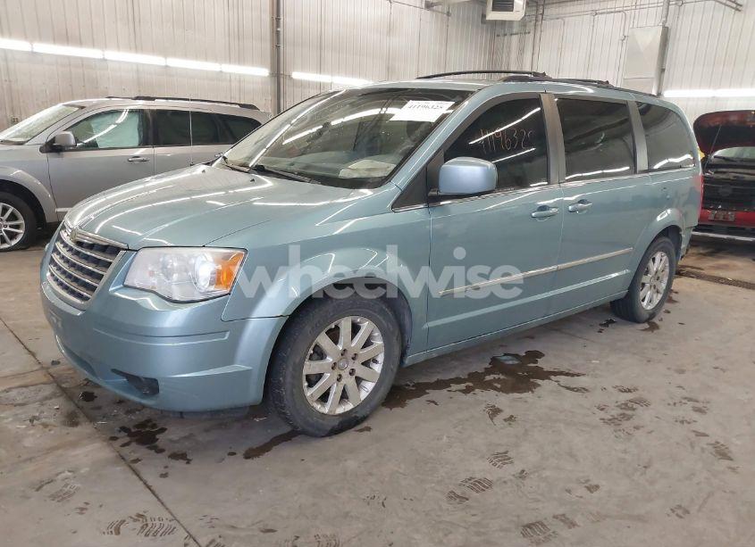 Photo 2 of 2010 Chrysler Town & COUNTRY TOURING (VIN 2A4RR5D19AR241263)