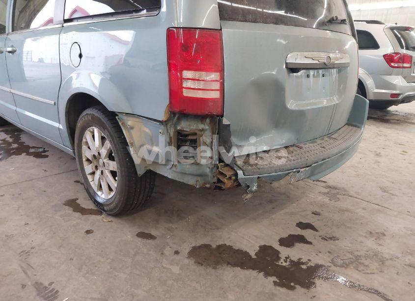 Photo 6 of 2010 Chrysler Town & COUNTRY TOURING (VIN 2A4RR5D19AR241263)