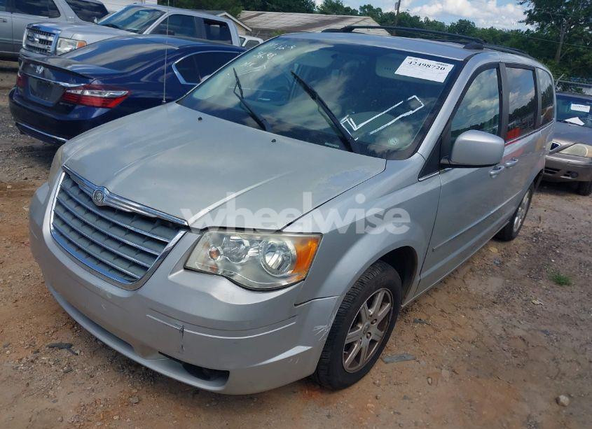 Photo 2 of 2010 Chrysler Town & COUNTRY TOURING (VIN 2A4RR5D19AR273534)