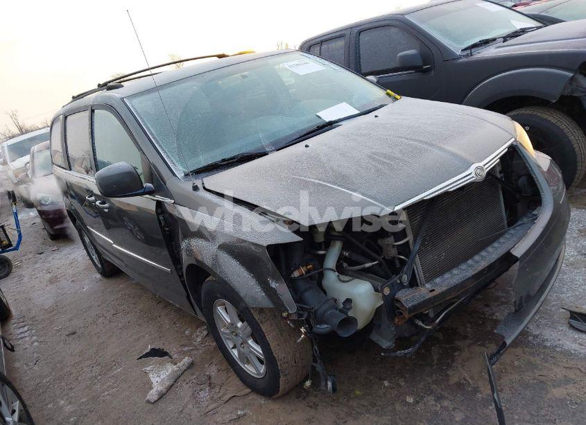 2010 Chrysler Town & COUNTRY TOURING (VIN 2A4RR5D19AR302711) main photo