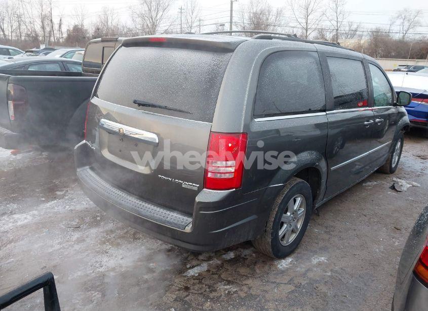 Photo 4 of 2010 Chrysler Town & COUNTRY TOURING (VIN 2A4RR5D19AR302711)