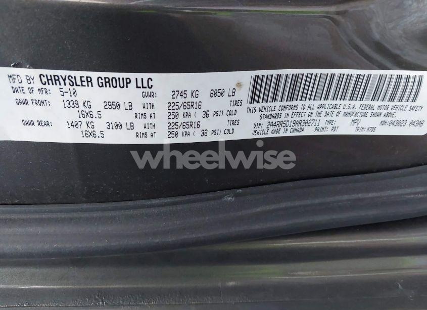 Photo 9 of 2010 Chrysler Town & COUNTRY TOURING (VIN 2A4RR5D19AR302711)