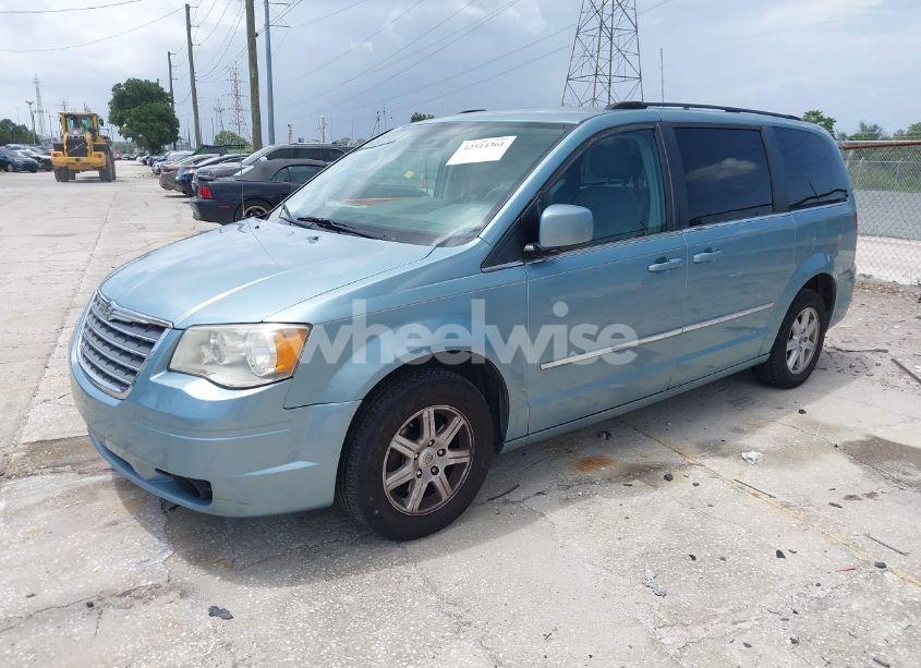 Photo 2 of 2010 Chrysler Town & COUNTRY TOURING (VIN 2A4RR5D19AR309206)