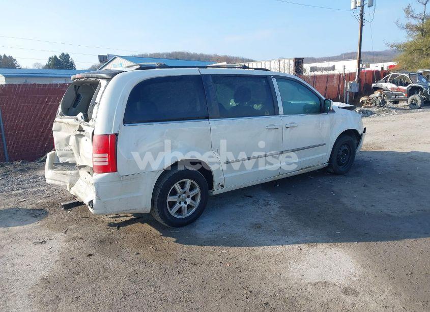 Photo 4 of 2010 Chrysler Town & COUNTRY TOURING (VIN 2A4RR5D19AR397707)