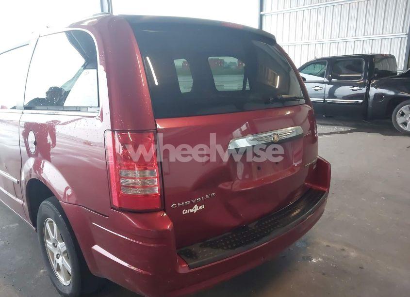 Photo 6 of 2010 Chrysler Town & COUNTRY TOURING (VIN 2A4RR5D19AR423206)