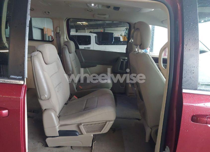 Photo 8 of 2010 Chrysler Town & COUNTRY TOURING (VIN 2A4RR5D19AR423206)