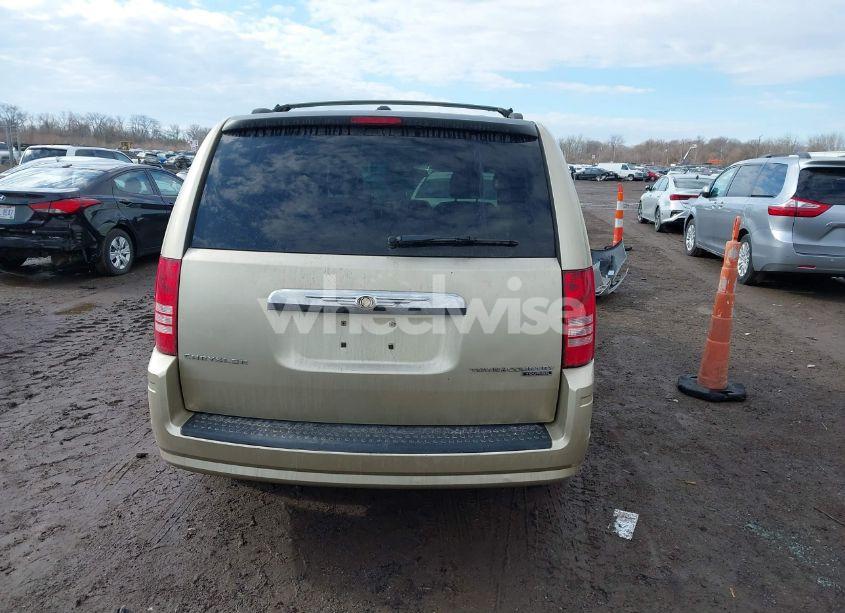 Photo 16 of 2010 Chrysler Town & COUNTRY TOURING (VIN 2A4RR5D19AR494289)