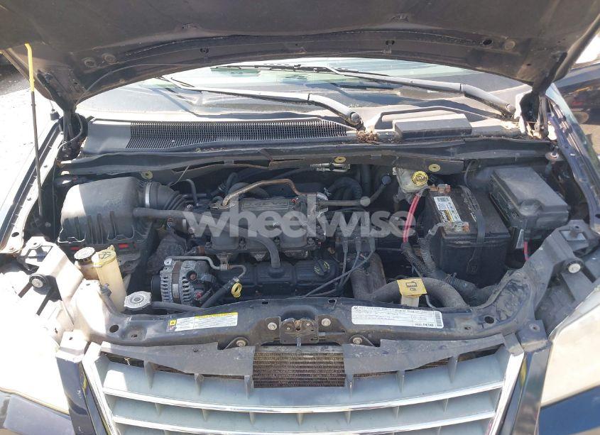 Photo 10 of 2010 Chrysler Town & COUNTRY TOURING (VIN 2A4RR5D1XAR141155)