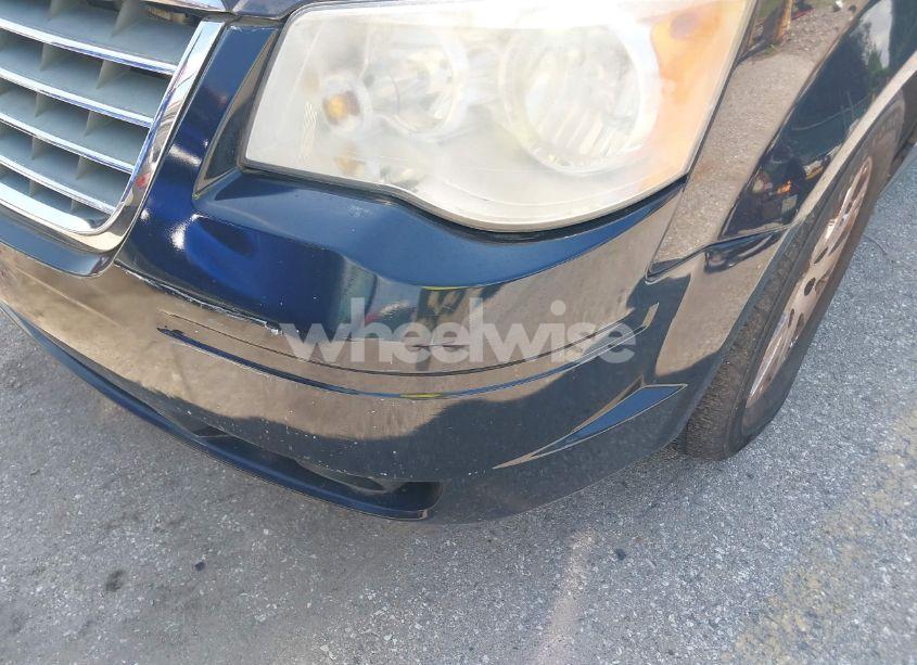 Photo 13 of 2010 Chrysler Town & COUNTRY TOURING (VIN 2A4RR5D1XAR141155)