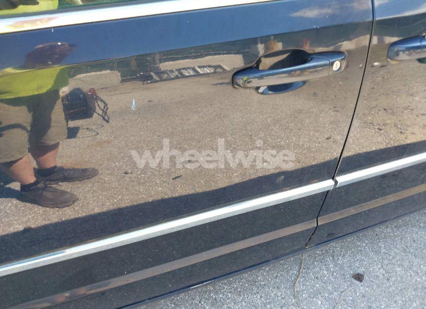 Photo 14 of 2010 Chrysler Town & COUNTRY TOURING (VIN 2A4RR5D1XAR141155)