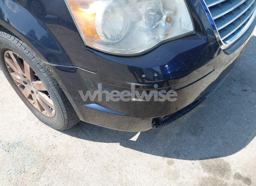 Photo 6 of 2010 Chrysler Town & COUNTRY TOURING (VIN 2A4RR5D1XAR141155)