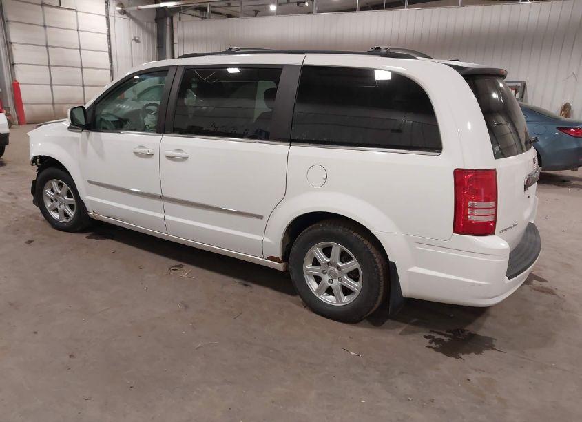 Photo 3 of 2010 Chrysler Town & COUNTRY TOURING (VIN 2A4RR5D1XAR164113)