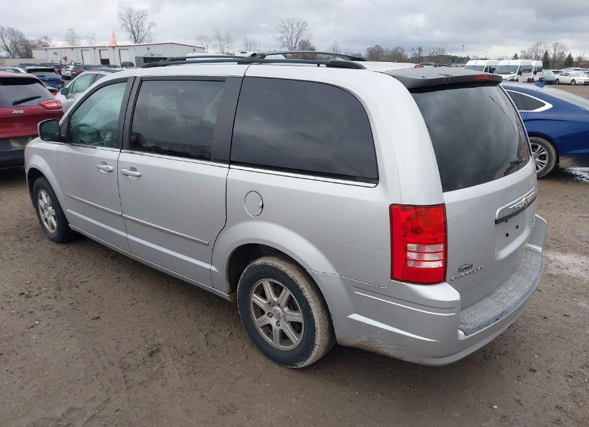 Photo 3 of 2010 Chrysler Town & COUNTRY TOURING (VIN 2A4RR5D1XAR183969)