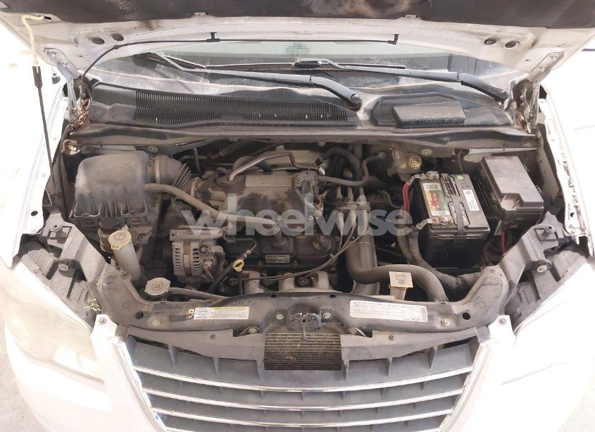 Photo 10 of 2010 Chrysler Town & COUNTRY TOURING (VIN 2A4RR5D1XAR250022)