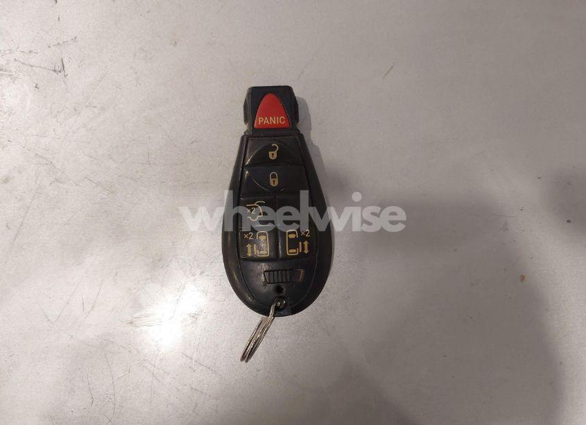 Photo 11 of 2010 Chrysler Town & COUNTRY TOURING (VIN 2A4RR5D1XAR250022)