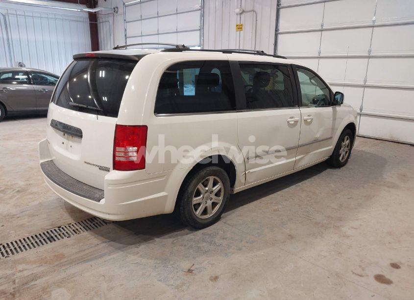 Photo 4 of 2010 Chrysler Town & COUNTRY TOURING (VIN 2A4RR5D1XAR250022)