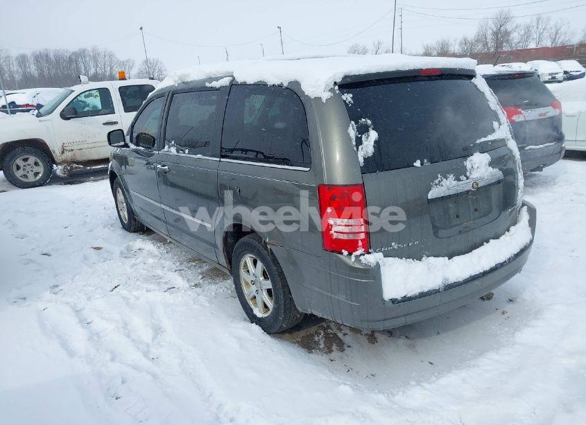 Photo 3 of 2010 Chrysler Town & COUNTRY TOURING (VIN 2A4RR5D1XAR270903)